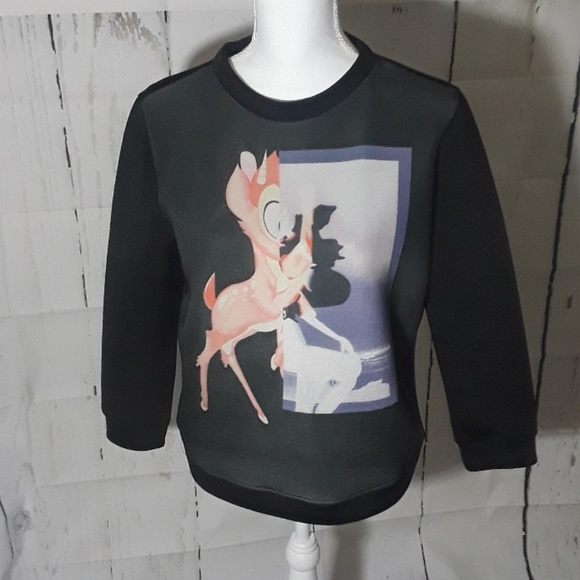 Tops - Alexander Mcqueen top/sweatshirt small/med.